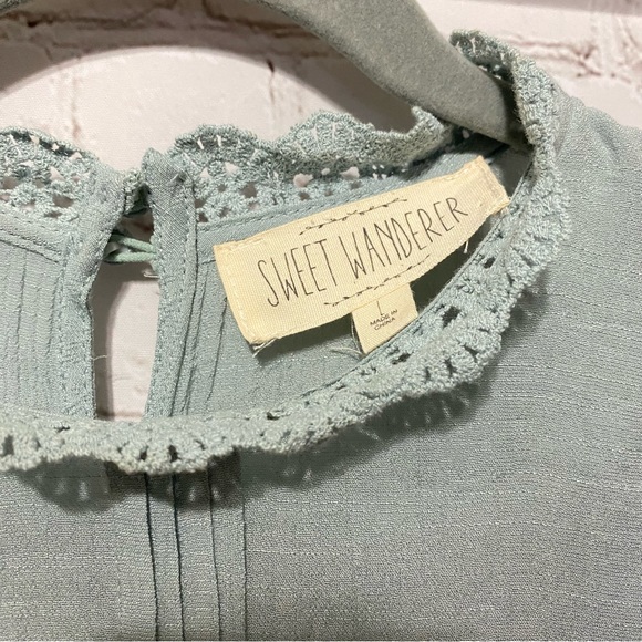 Sweet Wanderer Wmn Light Blue Long Sleeve Lace Ruffle Tie & Button Back Blouse L - Picture 3 of 9